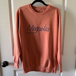 Magnolia sweatshirt